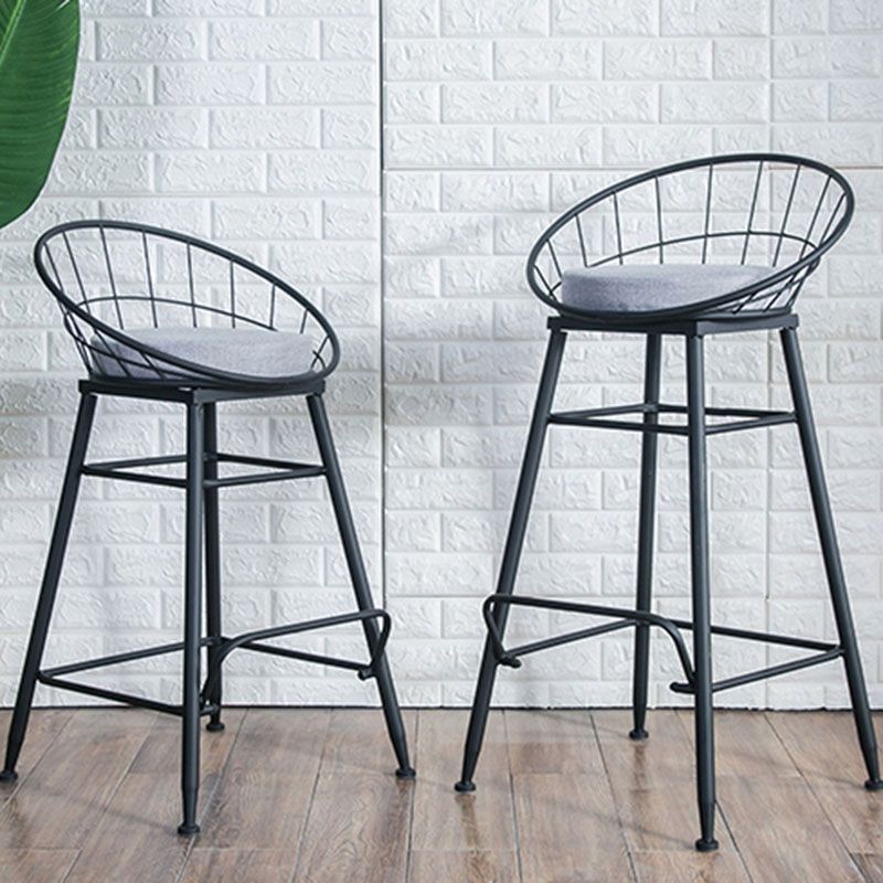 Scandinavian Design Bucket Counter Stool for Home Upholstered Bar Stools with Metal Base