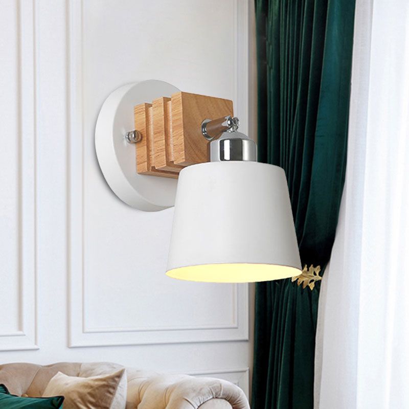 Luce murale rotabile della parete del secchio di ferro 1 testa a parete in stile nordico in finitura bianca per bagno da comodino