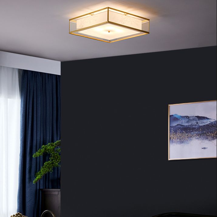 Quadratische Unterputzleuchte im Landhausstil, Deckenleuchte aus Stoff mit Tüllschirm außen in Gold