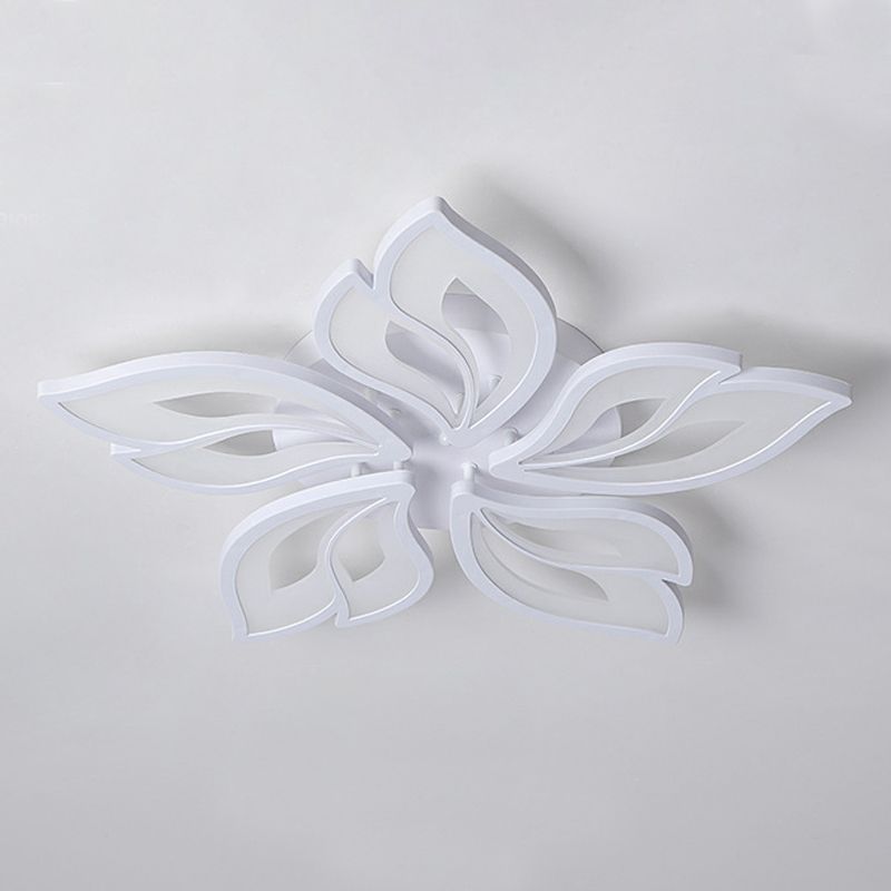 Les appareils d'éclairage de plafond affleurants de fleur de style moderne acrylique multi lumières ont mené la lampe affleurante de bâti
