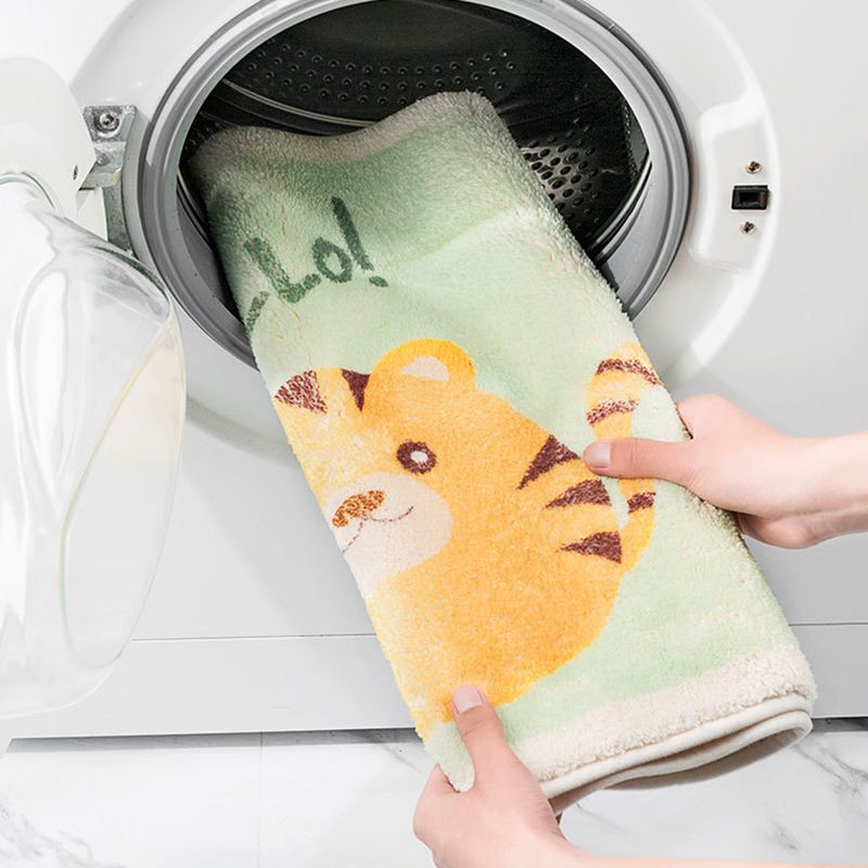 Green Modern Rug Polyester Plant Area Rug Washable Indoor Rug for Home Decoration