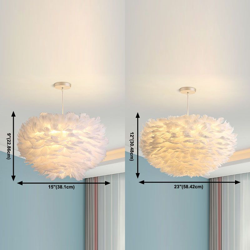Luminaires de lustre Globe Chandelier Multi-Head Primp à lustre blanc avec une teinte en plumes