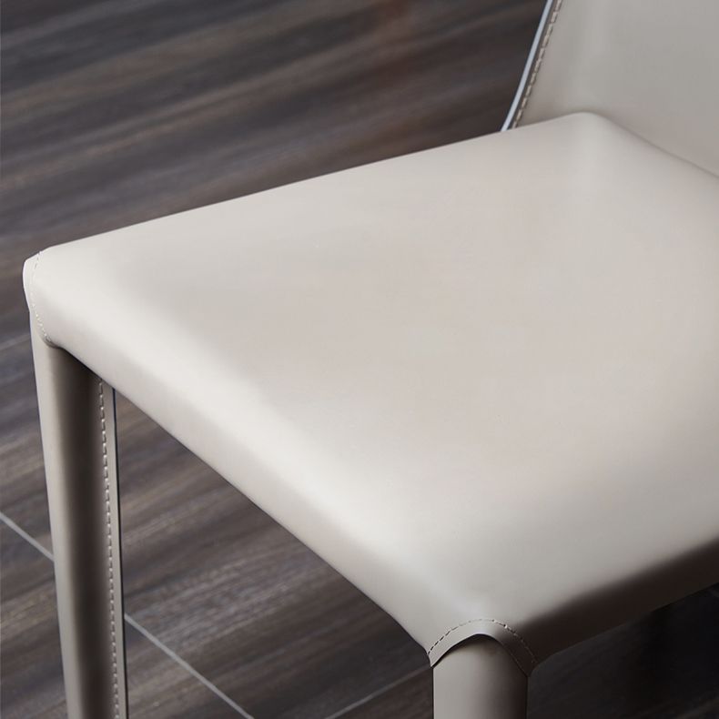 Chaise à dossier solide de style scandinave, pour usage domestique, chaises de salle à manger en métal