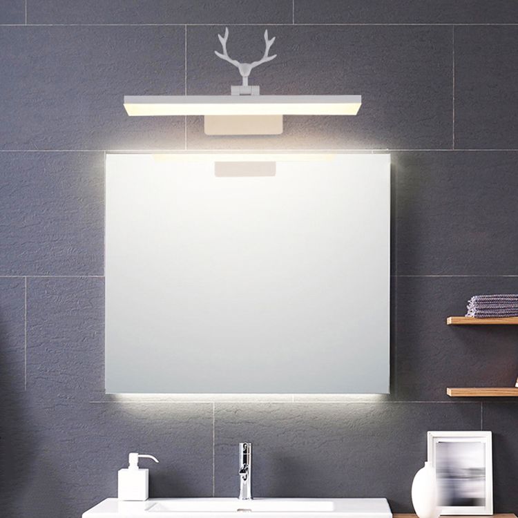 Linear Shape Metal Wall Sconce in Modern Style 1-Light Mirror Wall Mount Light