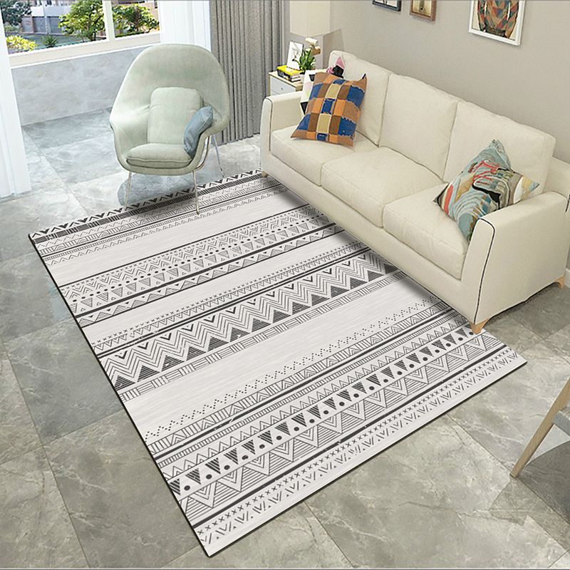Bohemian Triangle Print Carpet Polyester Indoor Rug Non-Slip Backing Area Carpet for Living Room