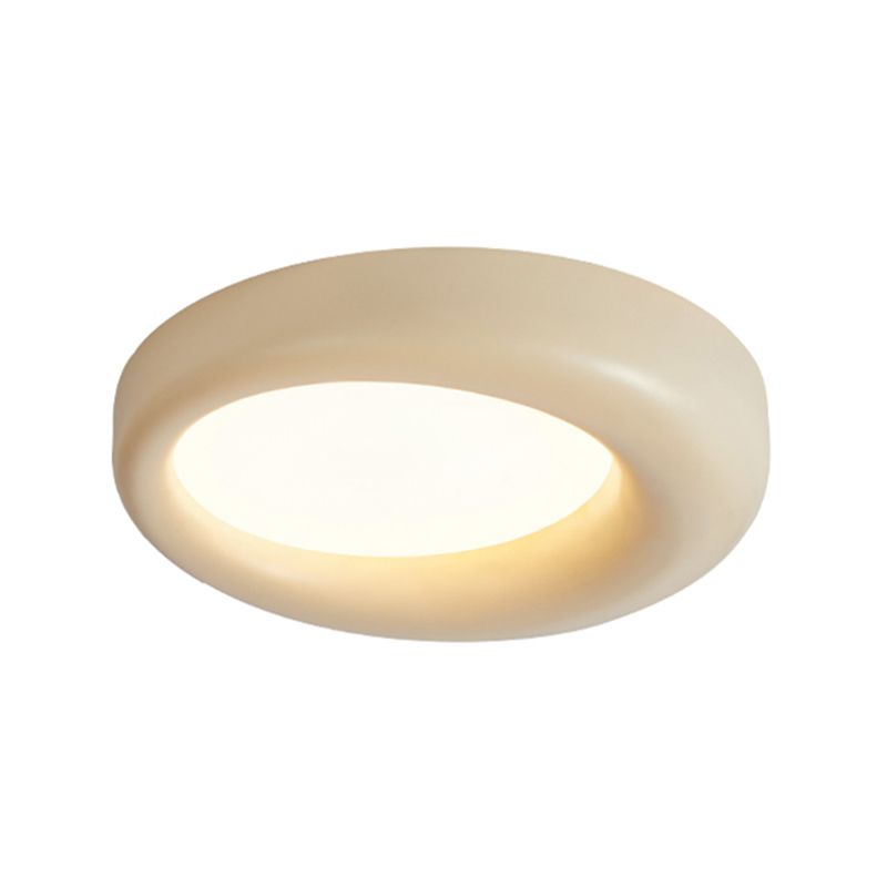 Round LED Ceiling Flush in White / Green / Red Modern Flush Ceiling