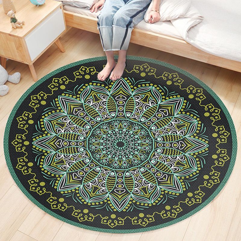 Classic Flower Patterned Rug Multicolor Bohemian Rug Polypropylene Washable Stain Resistant Non-Slip Backing Rug for Home