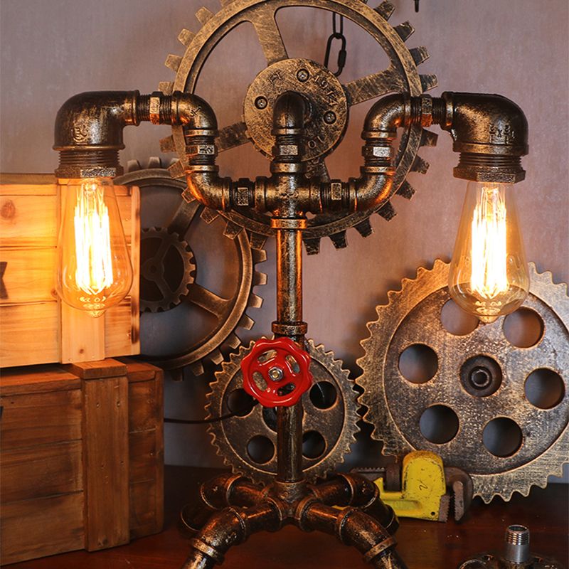 Mesa de bronce de metal con tubo de agua ligera creativa de estilo steampunk lámpara de noche de estilo steampunk
