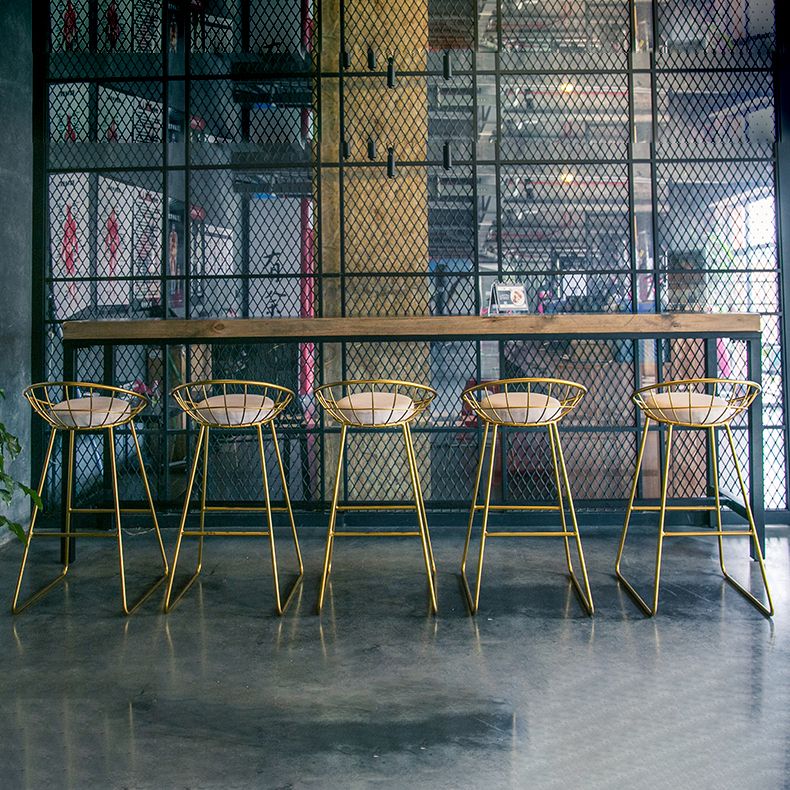 Industrial Bar Table Set 1/6 Pieces Wooden Bar Table and Footrest Bar Stool