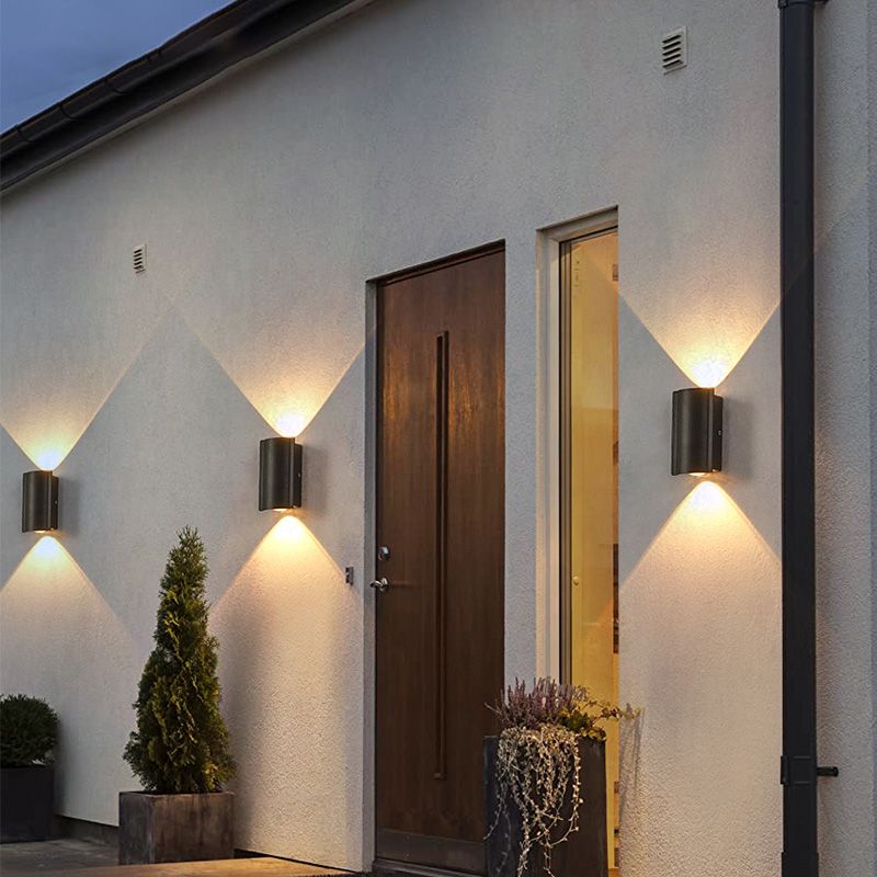 Tubes de style minimaliste moderne de haut en bas de la mur à lad lad lampe à la paroi des lumières murales en métal pour mur extérieur