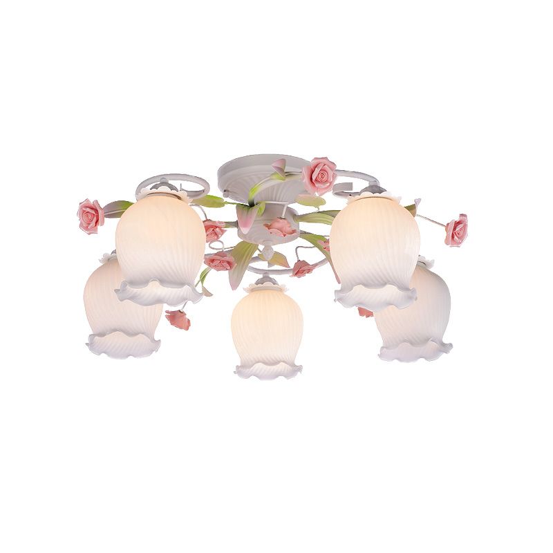 Metal White Techo Accesorio Charlete 5 Bombullitos Flor Pastoral Semi Flush Light para dormitorio