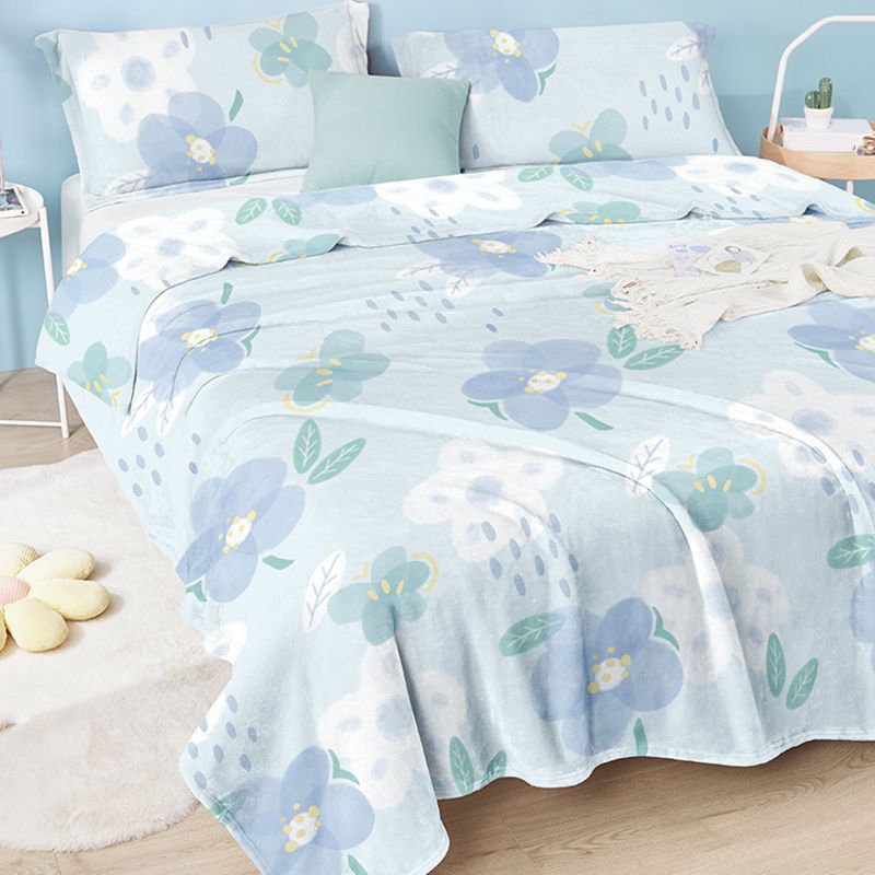 Blue Bed Sheet Floral Pattern Wrinkle-Free Fade Resistant Flannel Bed Sheet