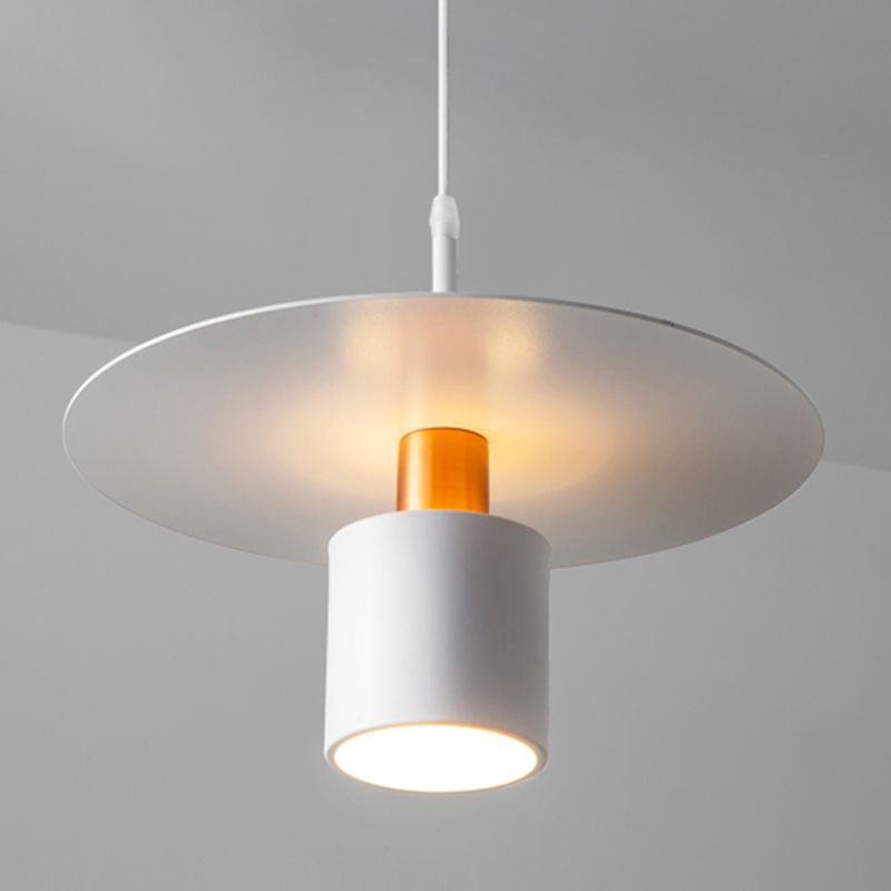 Plafond minimaliste contemporain créatif s'accélérer pour salle à manger