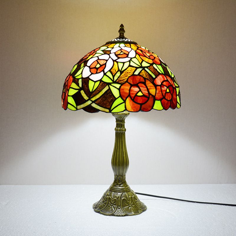 Lampada da tavolo floreale in stile vittoriano Lampada da comodino in vetro colorato rosso/arancione a 1 testa per camera da letto