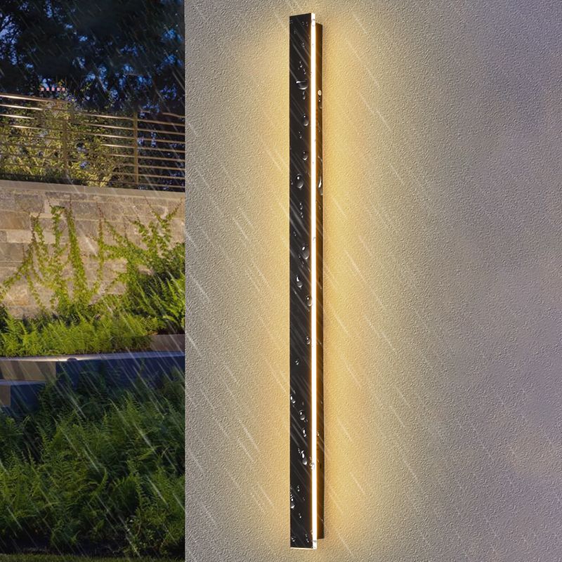 Metal Linear Shape Wall Light Modern Style 1-Light Wall Mount Light Fixture in Black