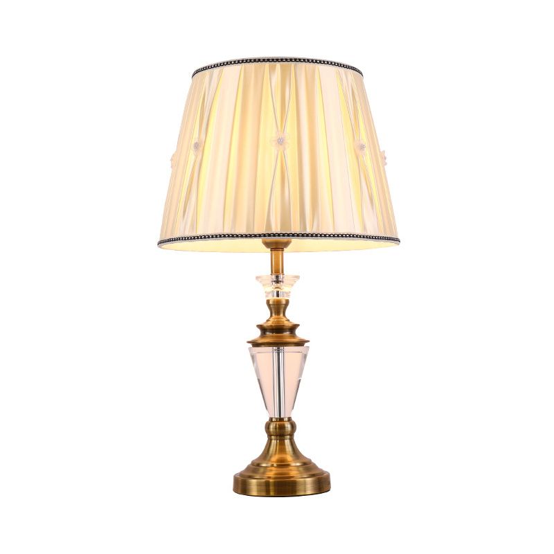 Lampe de table de nuit à tambour conique beige avec abat-jour en tissu moderniste à 1 tête