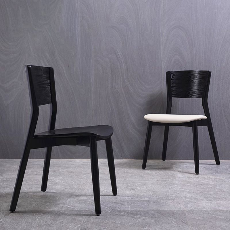Silla de comedor de madera industrial con respaldo abierto, silla lateral para uso en restaurantes