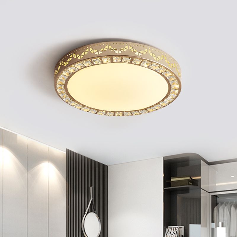 Circular Ceiling Flush Simple Hand-Cut Crystal LED Bedroom Flush Mount Fixture in Gold