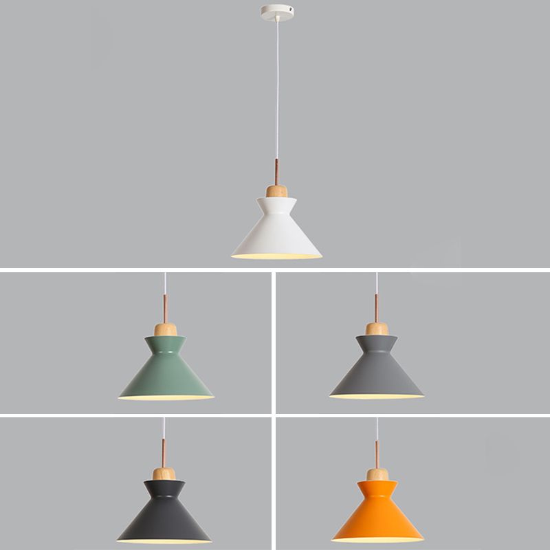 Tonalità in metallo appeso leggero stile nordico 1 ristorante leggero con soffitto a sospensione con top in legno