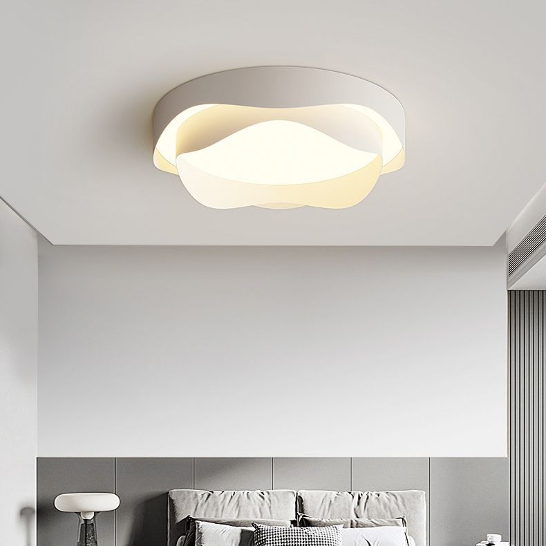 Metal Flush Mount Geometric Contemporary Flush Light in White