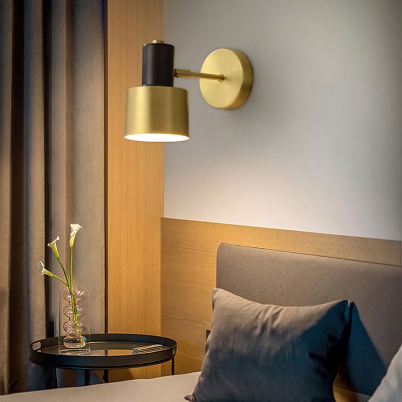Goldene postmoderne Wandleuchte eine Lampenwandleuchte für Schlafzimmer