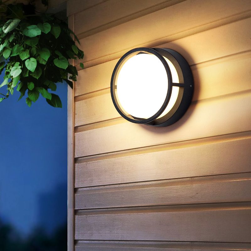 Round Outdoor Wall Sconce Lamp Plastic Modernist LED Wall Mount Lighting in Black