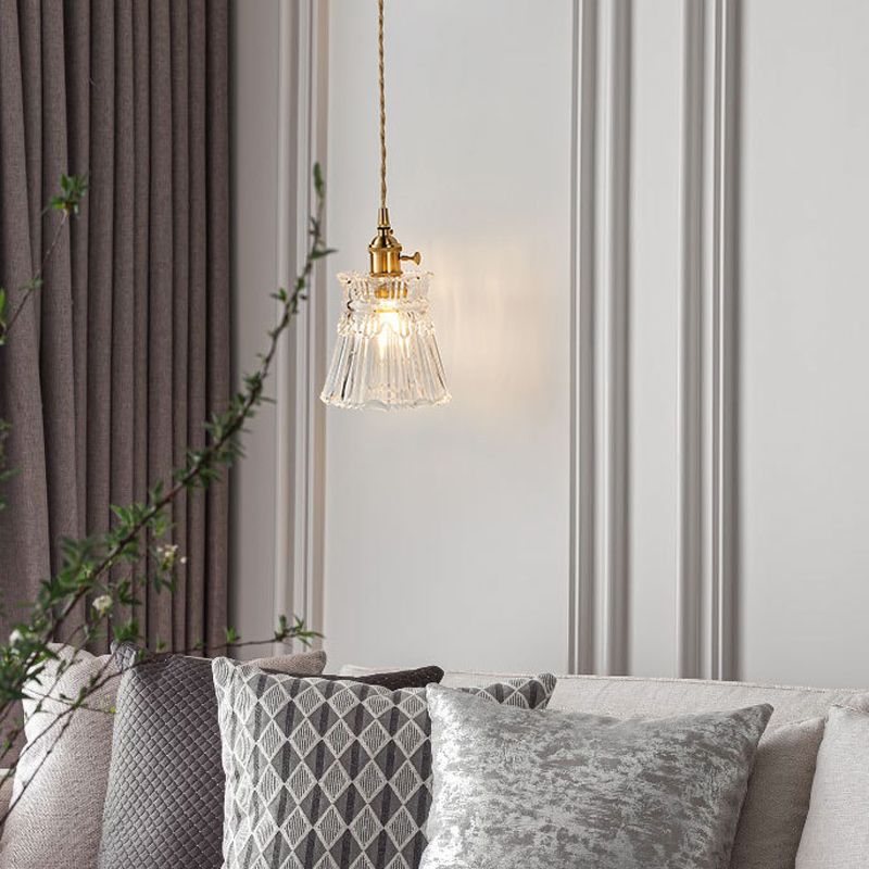 Tombra de campana acanalada Simplicidad Lámpara colgante de latón Estilo posmoderno Luz de colgante de 1 luz con diseño de interruptor giratorio