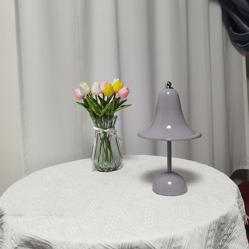Lampes de table de nuit géométrique à style moderne en métal 1 lampe de table légère
