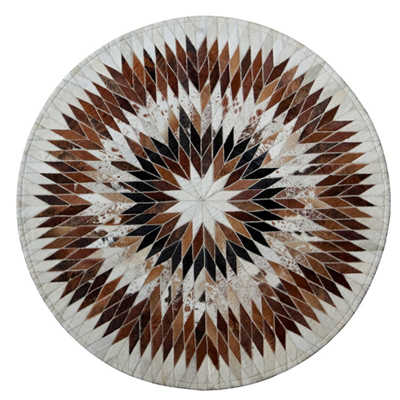 Brown Tone Geometric Print Carpet Cowhide Splicing Carpet Washable Round Rug for Living Room