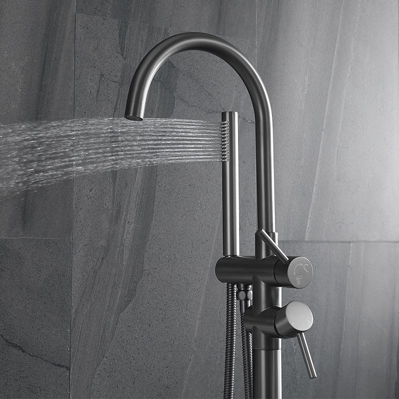 Modern Floor Mounted Metal Freestanding Tub Filler Swivel Freestanding Faucet