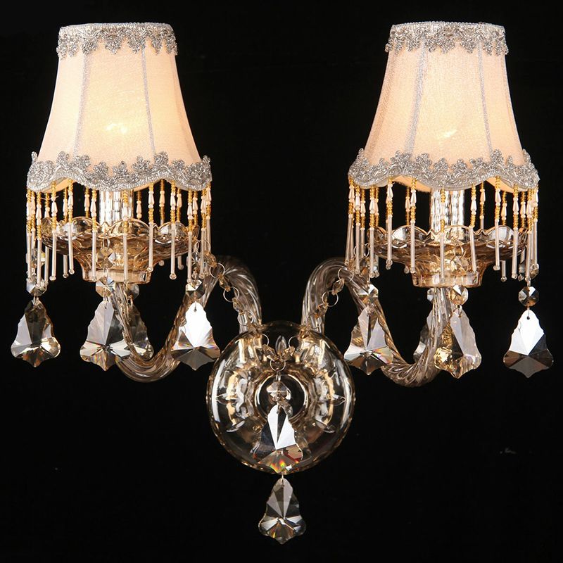 Accesorio de lámpara de pared de tela festoneada Estilo antiguo de dormitorio de 2 luces con flecos en ámbar