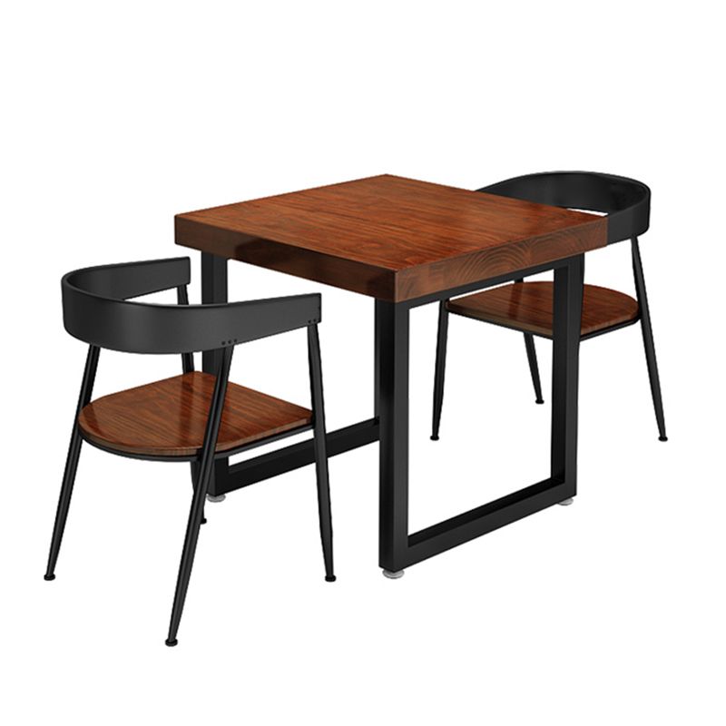 Mesa de comedor industrial de madera, mesa cuadrada marrón con base de trineo para comedor