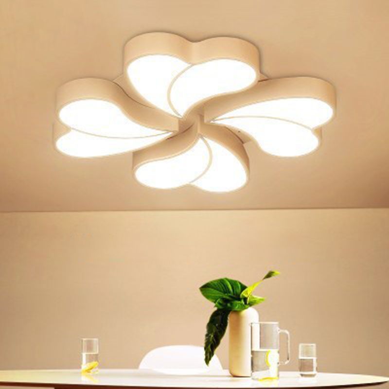 White Floral Flushmount Ceiling Lamp Modern Style Metal LED Flush Mount Lighting for Bedroom
