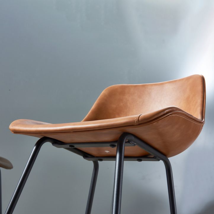 Contemporary Footrest Restaurant Stool Matte Finish Leather Barstool