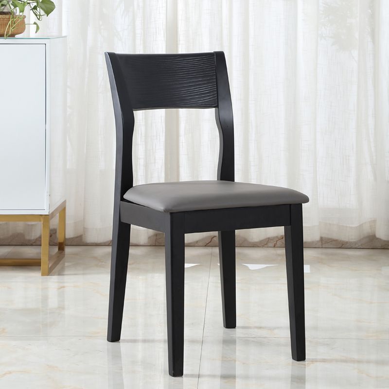 Chaise de salle à manger contemporaine, chaise latérale ouverte de 16 pouces de large avec 4 pieds en bois noir pour un usage domestique