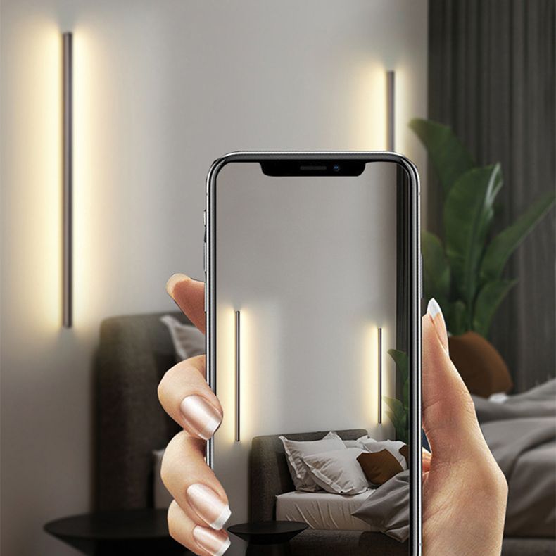 Metal Linear Shape Wall Light Modern 1 Light Wall Mount Fixtures in Black