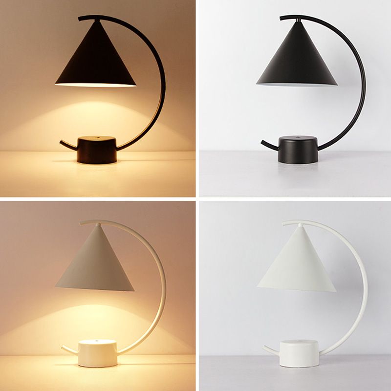 Accensione del tavolo della curva in stile nordico Metallic 1 camera da letto per camera da letto da letto