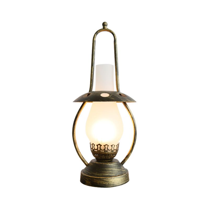 Lámpara de escritorio de 1 cabezal con acabado de latón, farol de cristal blanco industrial, lámpara de mesa metálica con base de metal