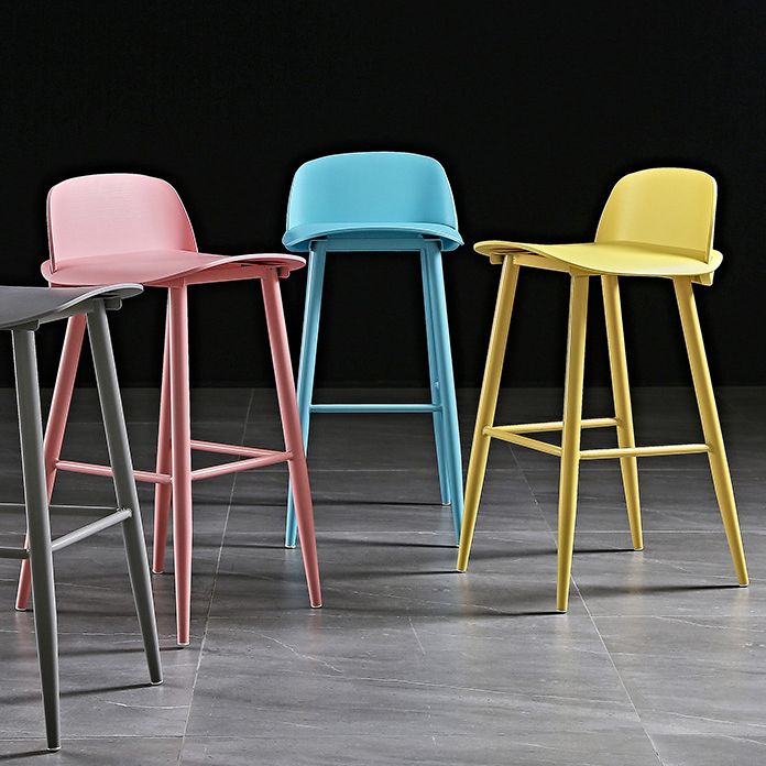 Barhocker mit Metallbeinen im skandinavischen Stil, Thekenhocker für Restaurantbar (2er-Set)