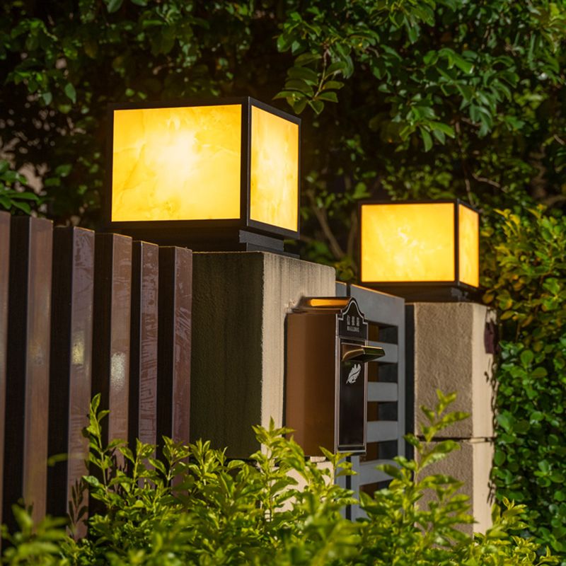 Modern Pillar Lighting Fixture Minimalist LED Solar Lamp for Garden