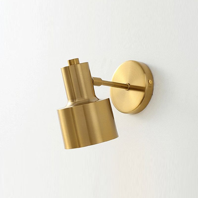 Geometric Metal Mirror Wall Lighting Modern Single Light Wall Mounted Lighting in Brass