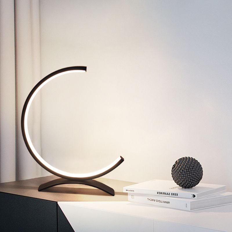 Livre de lecture LED contemporain Light Black Bent Small Lampe de bureau avec une teinte acrylique