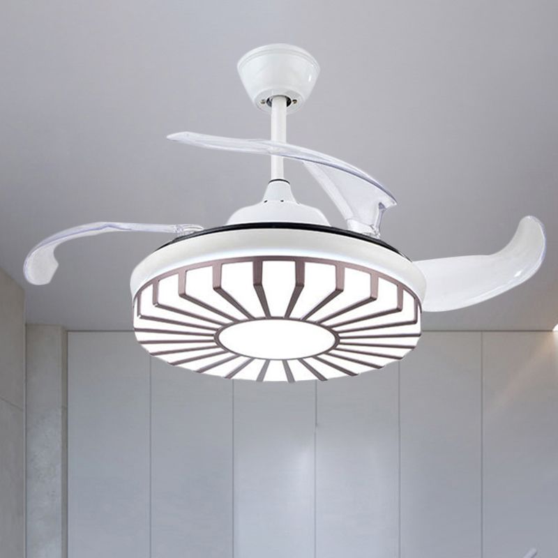 Minimalismus kreisförmiger Semi-Flush-Mount-Acryl-Wohnzimmer 4-Blade-LED-Anhänger Lüfter Licht in Silber/Weiß/Gold, 42 "W.