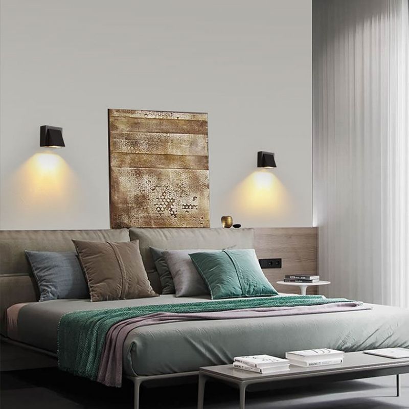 Geometric Shade Wall Lighting Modern Style Metal 1 Light Sconce Light in Black