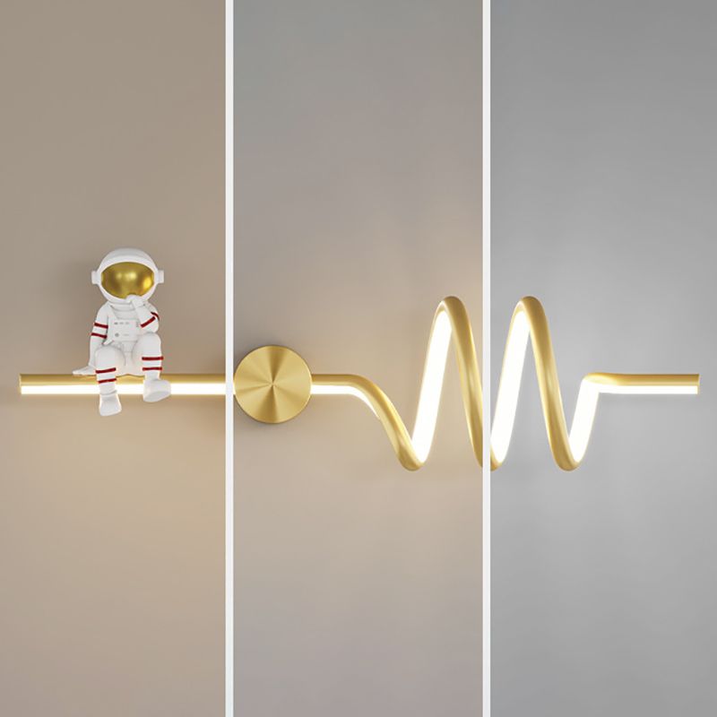 Modern Style Astronaut Wall Light Fixture Household LED Wall Light Sconce for Bedroom