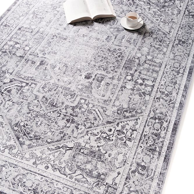 Four-Color Home Decoration Carpet Distressed Medallion Printed Area Rug Polyester with Non-Slip Backing Rug