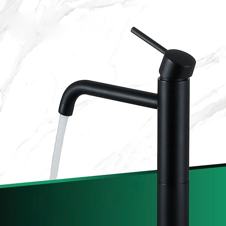 Modern Floor Mounted Metal Freestanding Tub Filler Single Handle Freestanding Faucet