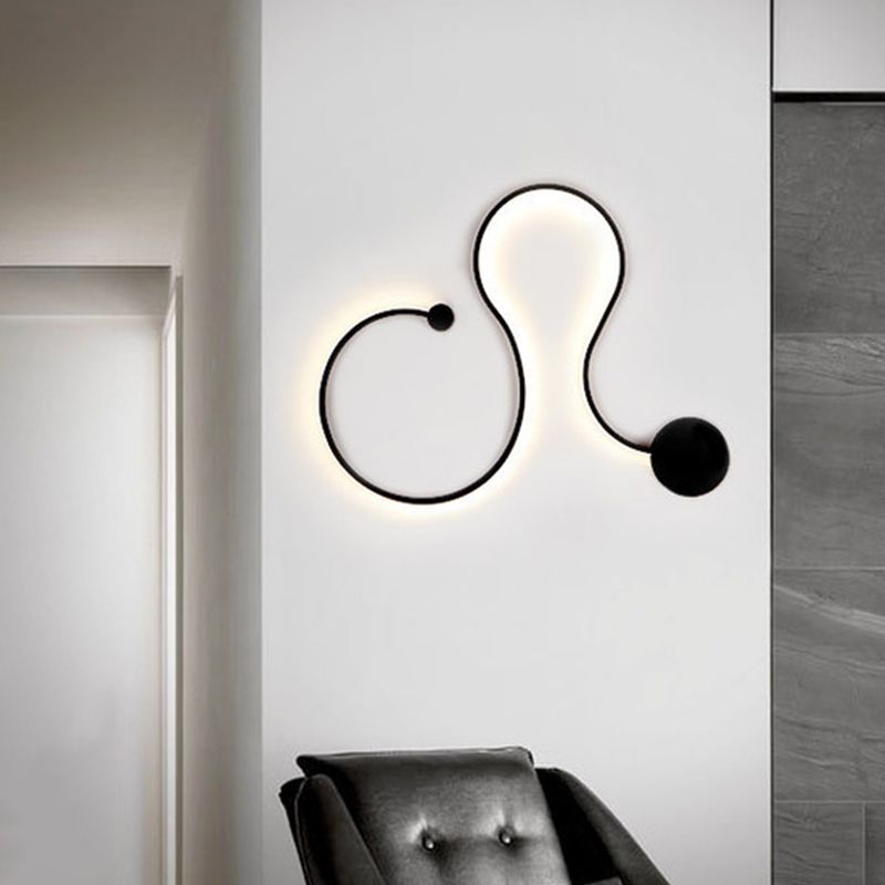 Metal Snake-Like Wall Sconce Lighting Simplicity 25.5"/50" W LED Wall Mount Lamp in Black, Warm/White Light