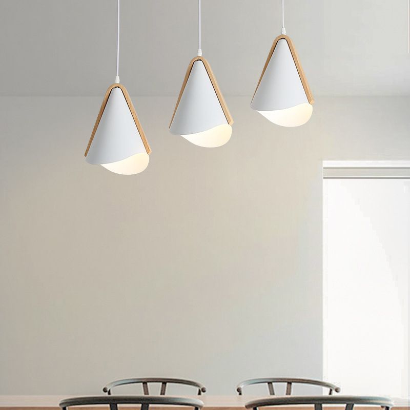 Kegelschatten 3-Leuchten moderne einfache LED-Style Hanging Deckenleuchten in Weiß