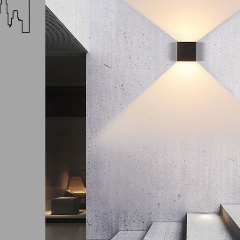 2-Lights Geometric Wall Sconce Modern Simple Style Metal Wall Lighting in Black